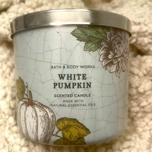 NEW White Pumpkin Bath & Body Works 3-Wick Candle